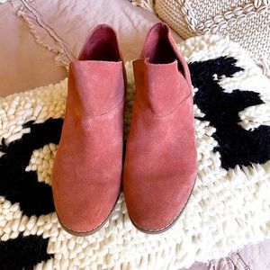 AEO Rose Suede Slip on Booties